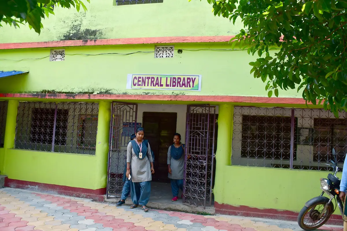 Simulia College: campus photo 7