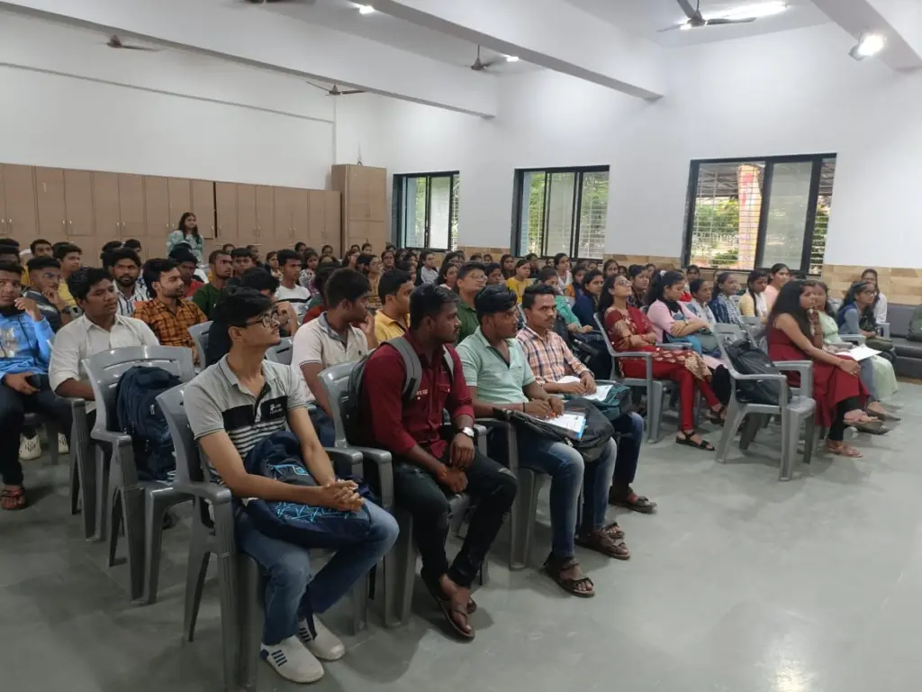 Sindhu Education Societys, Swami Hansmuni Maharaj Degree College of Commence: campus photo 6