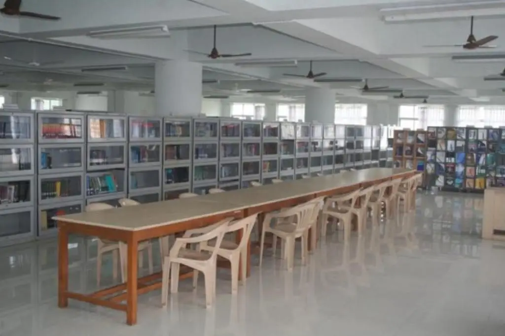 Sinhgad Dental College & Hospital: campus photo 2
