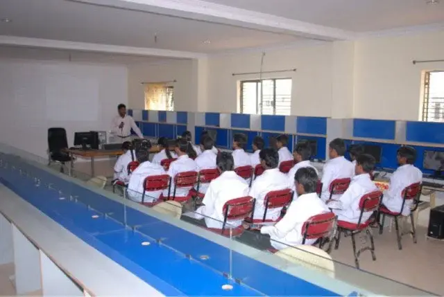 Sir C.V. Raman Degree College: campus photo 3