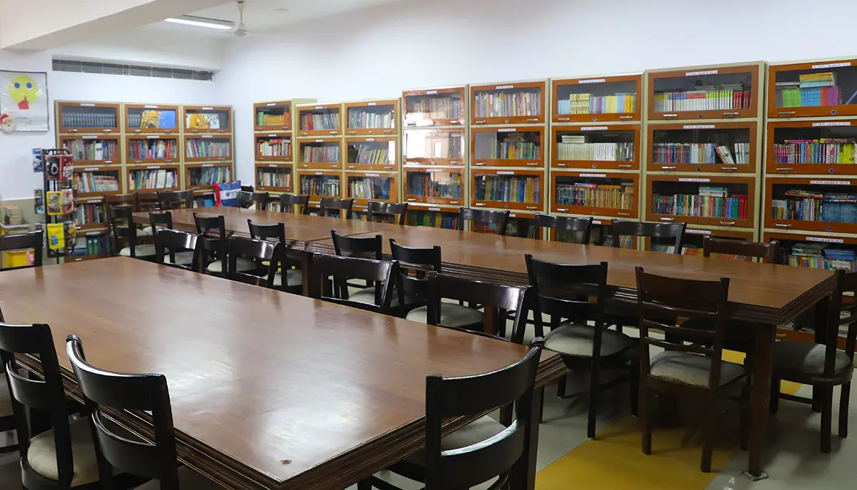 Sir Issac Newton College of Pharmacy: campus photo 2