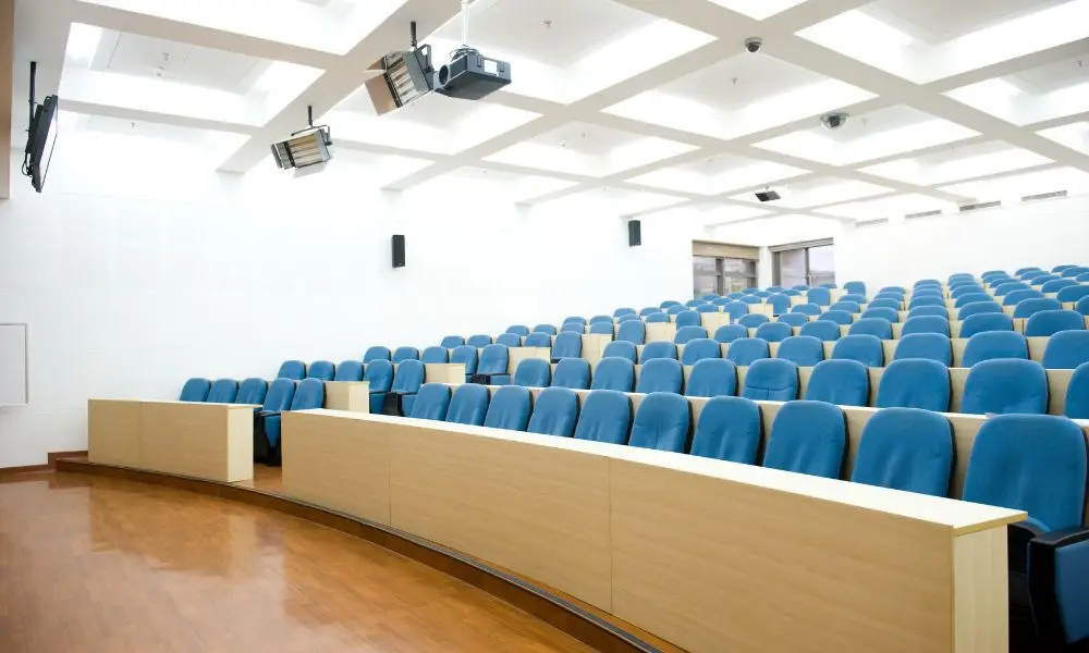 Sir Issac Newton College of Pharmacy: campus photo 3