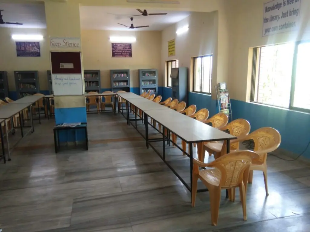 Sir J. P. College of Education And Research: campus photo 1