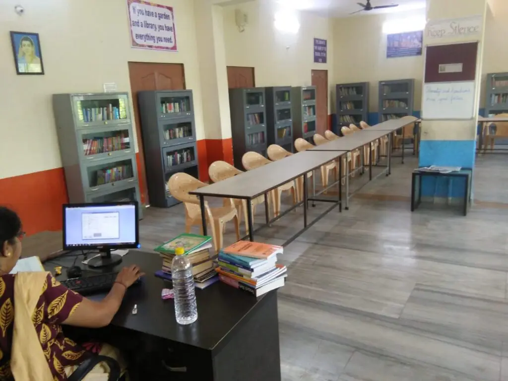 Sir J. P. College of Education And Research: campus photo 2