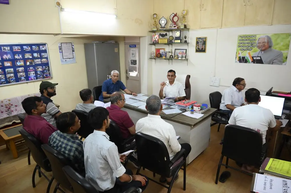 SIR P.T. SCIENCE COLLEGE Modasa: campus photo 1