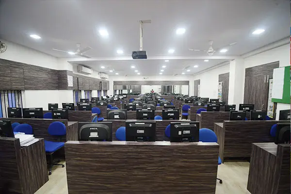 S.M. Shetty College of Science, Commerce and Management Studies: campus photo 2