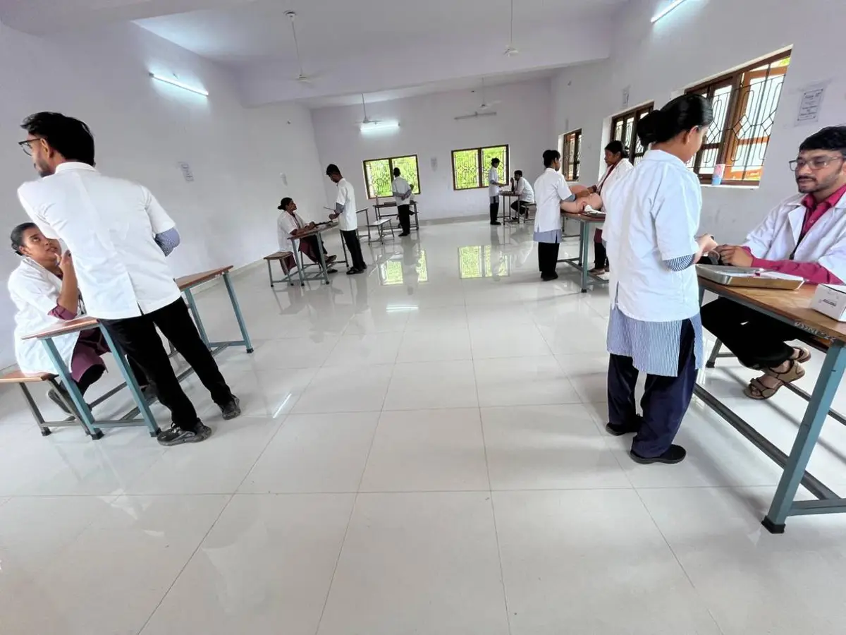 Smt Dakuben Saremalji Sancheti Nursing Instituteitute: campus photo 2