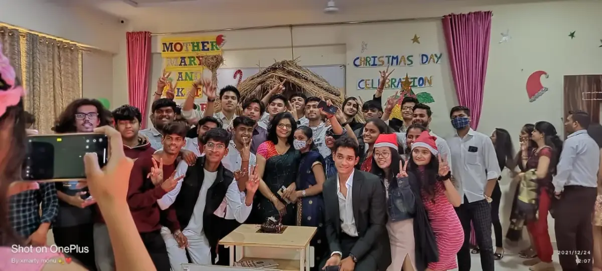 Smt K L Tiwari Degree College of Commerce and Science: campus photo 1