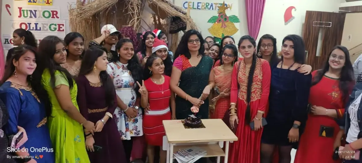 Smt K L Tiwari Degree College of Commerce and Science: campus photo 3