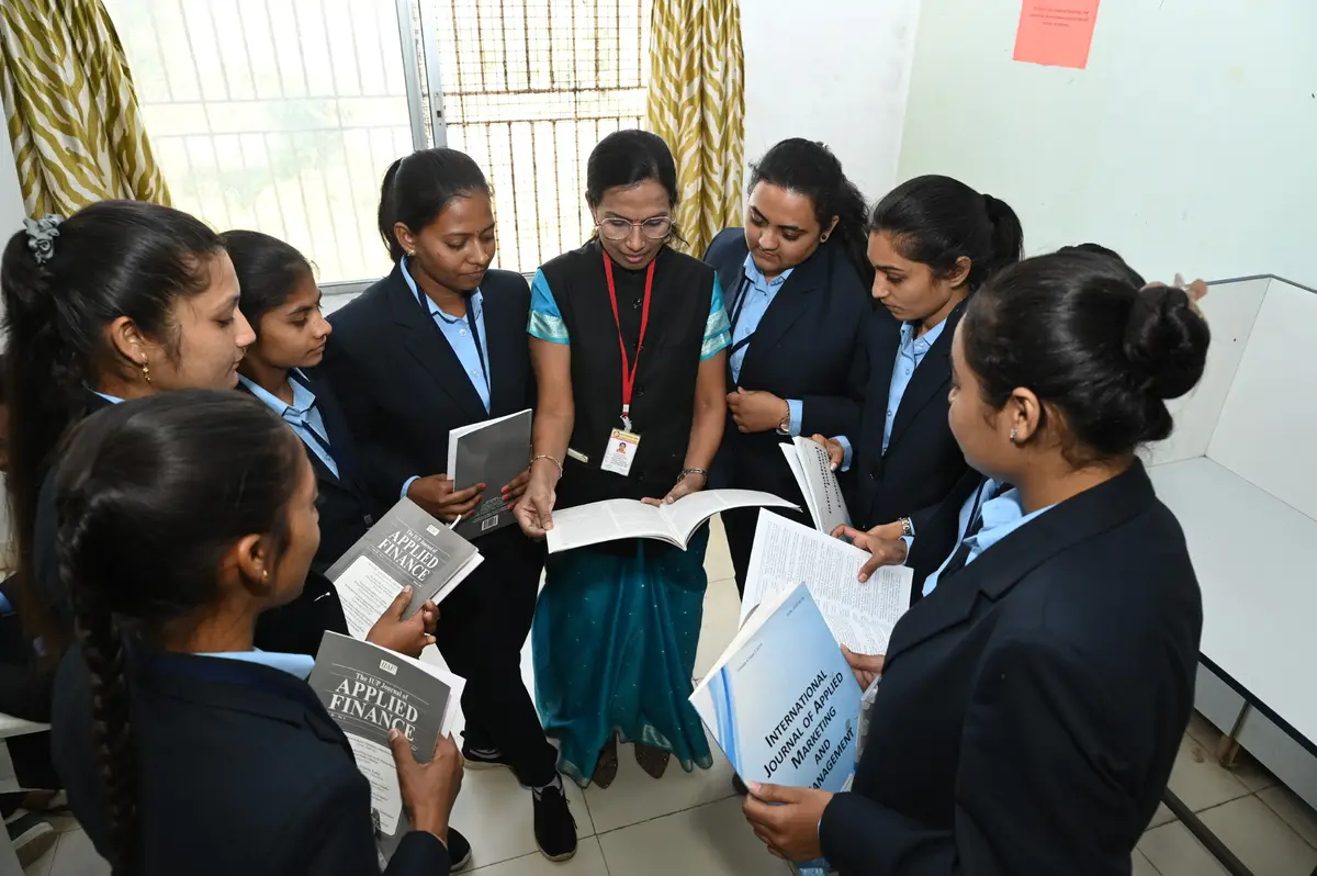 Smt Kusumben Kadakia Institute of Computer Application: campus photo 7
