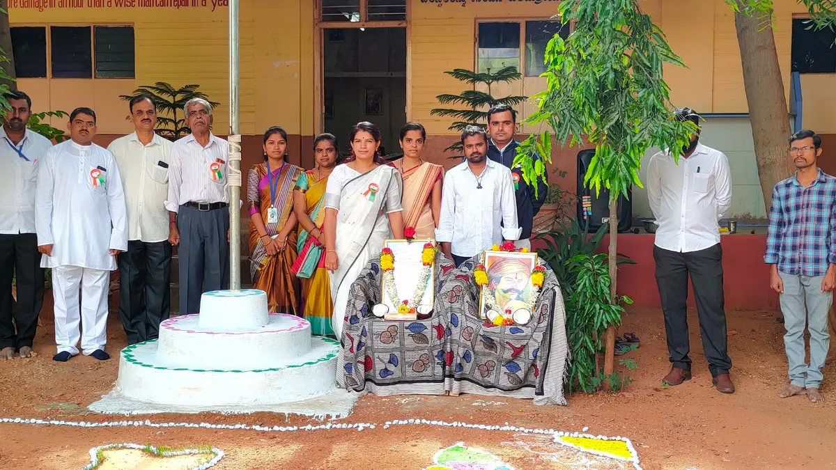 Smt.Manoramabai Bhimarao Huilgol College of: campus photo 6