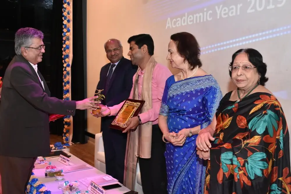 Smt. M.M.K College of Commerce and Economics: campus photo 6