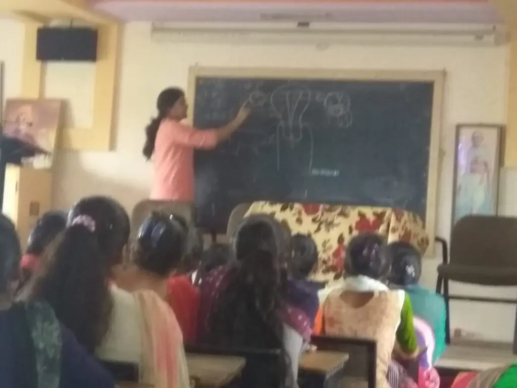 Smt R M Prajapati Arts College Satlasana: campus photo 8