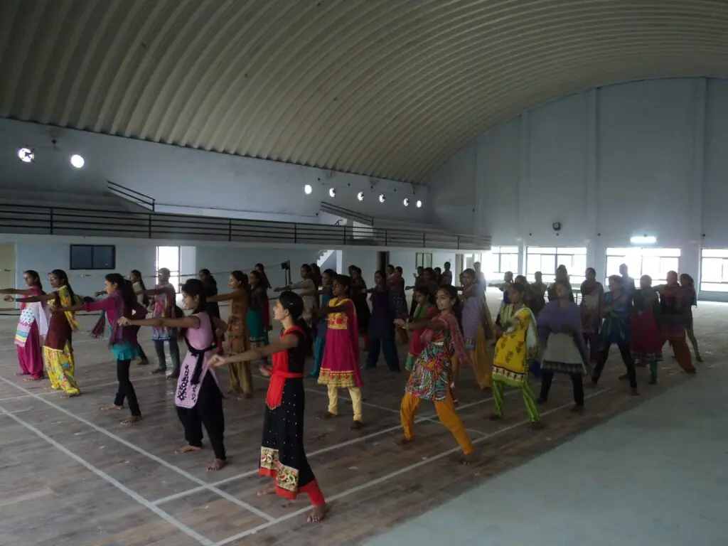 Smt R M Prajapati Arts College Satlasana: campus photo 3