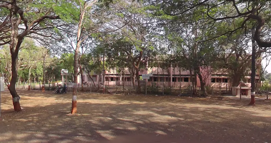 Smt Rekhaben Kishanbhai Desai College of Pharmacy: campus photo 1