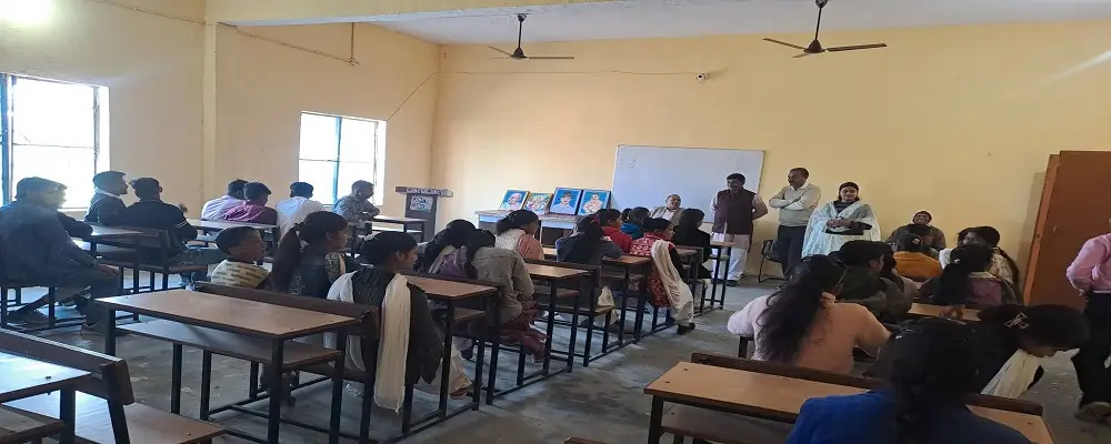 Smt Santosh Kumari Pathak Smriti Mahavidhyalaya Goora Barela Miaun Budaun: campus photo 3