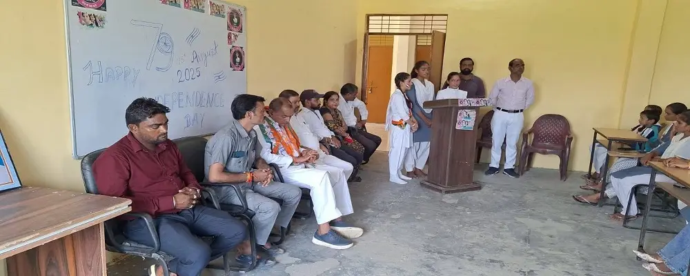 Smt Santosh Kumari Pathak Smriti Mahavidhyalaya Goora Barela Miaun Budaun: campus photo 2