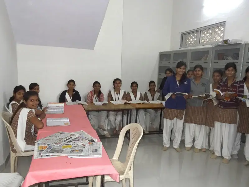 Smt. Ushaben Chandrakant Thakar Womens College: campus photo 3