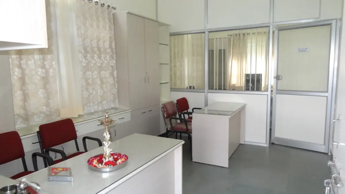 Smt. Ushaben Chandrakant Thakar Womens College: campus photo 2