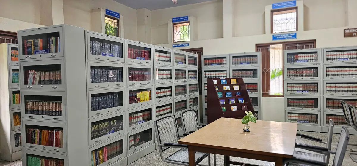 Smt. Velagapudi Durgamba Siddhardha Law: campus photo 4