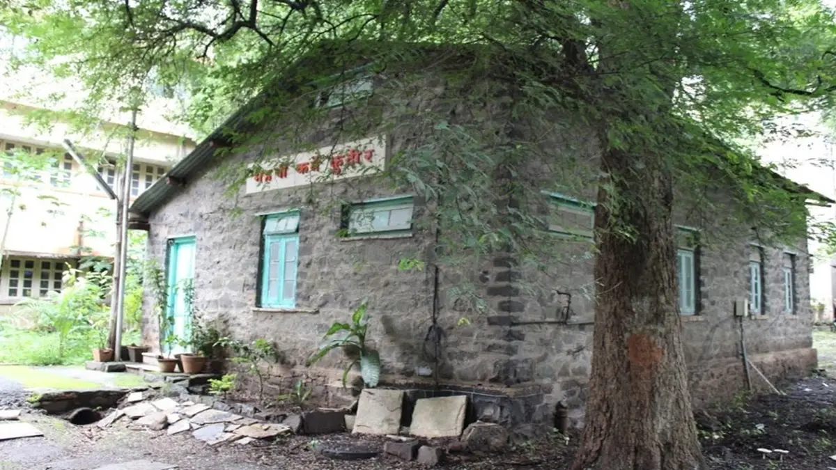 SNDT campus photo 3
