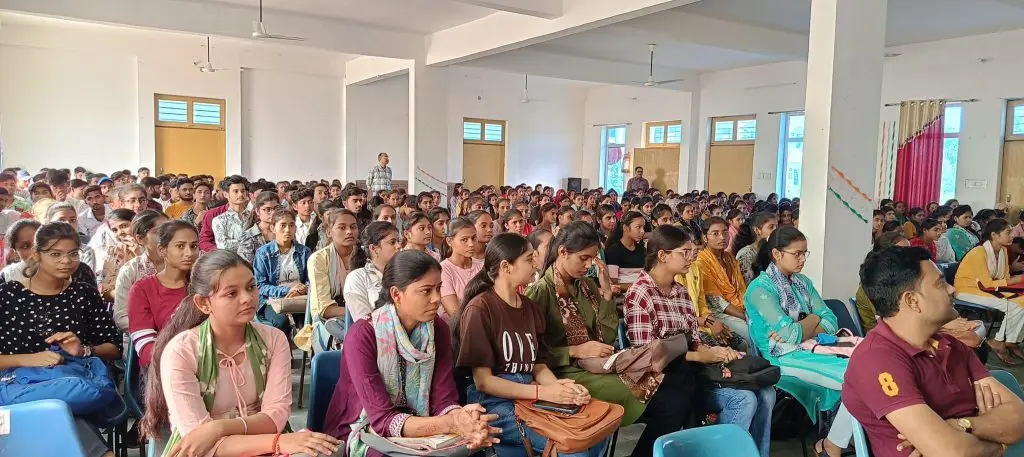 Snehlata Gupta Memorial Degree College: campus photo 2