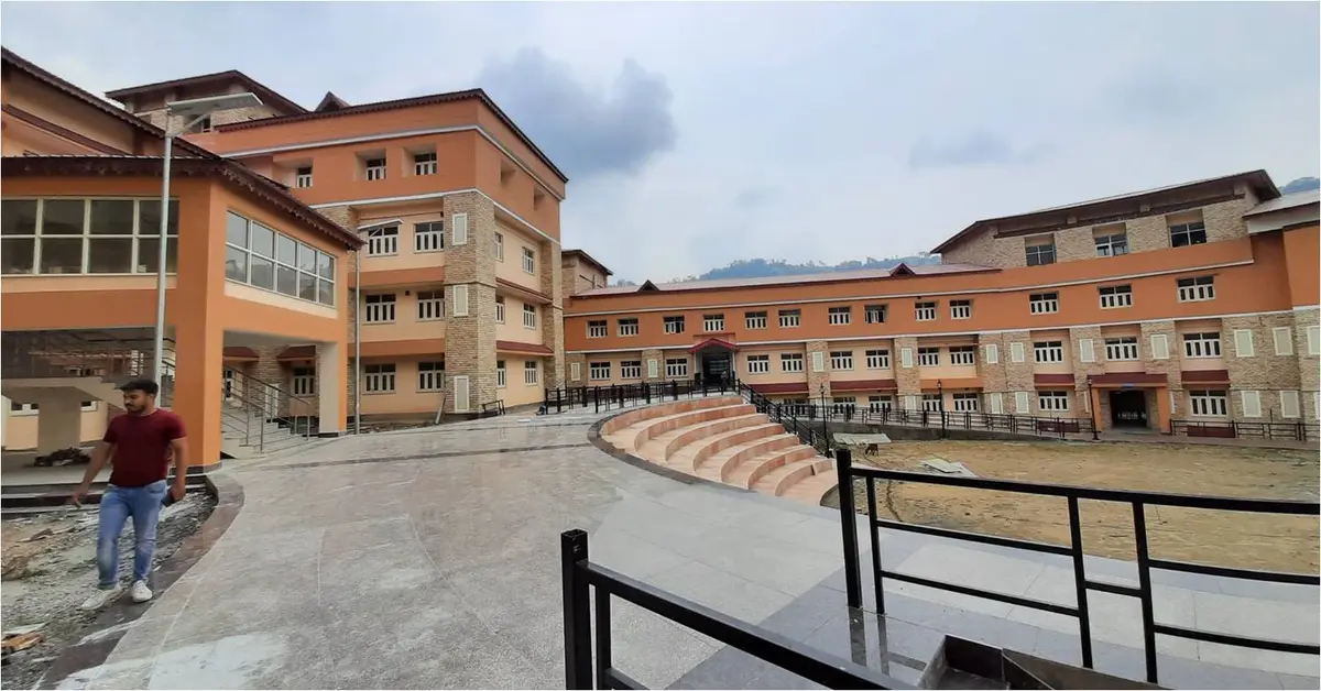Soban Singh Jeena Government Institute of Medical Science and Research: campus photo 4