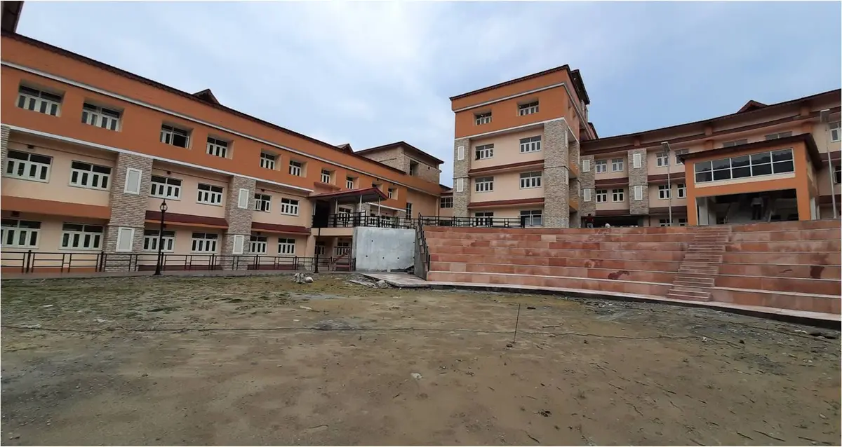 Soban Singh Jeena Government Institute of Medical Science and Research: campus photo 2