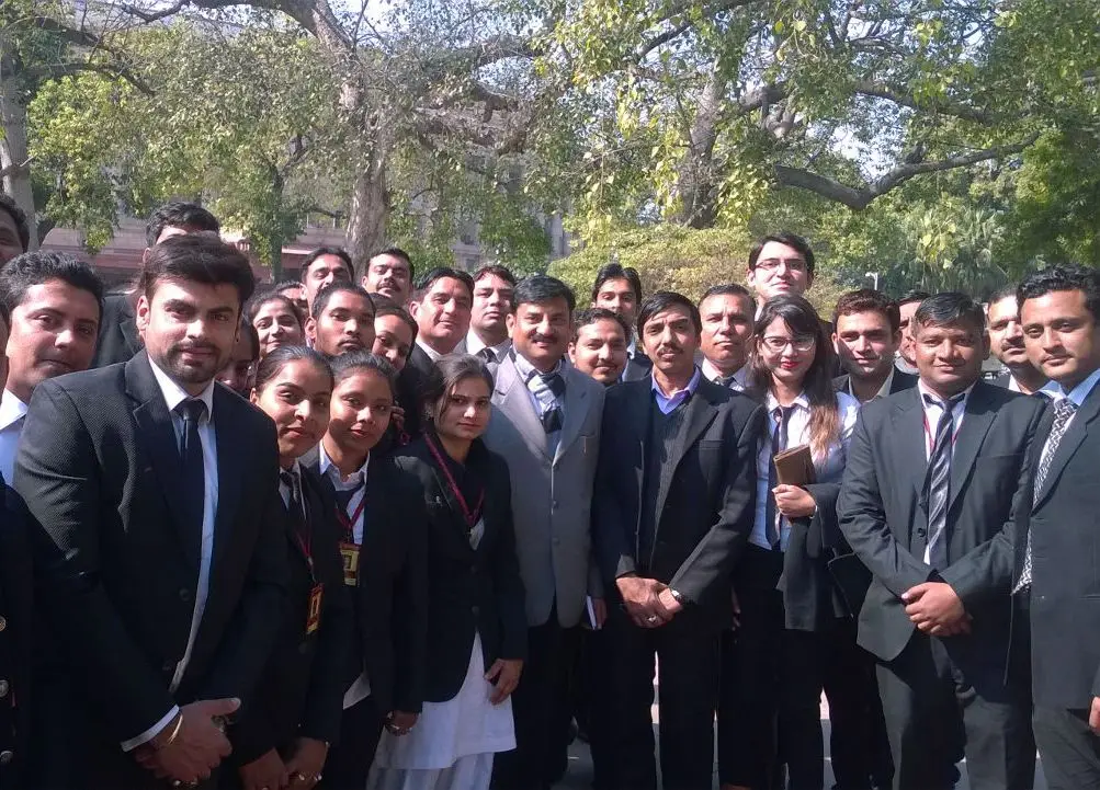 SRC (Smt Rajrani Chauhan) Law College: campus photo 4