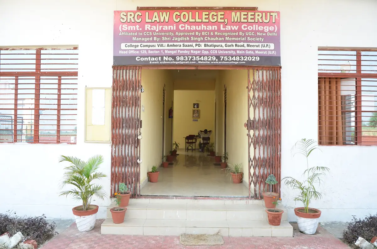 SRC (Smt Rajrani Chauhan) Law College: campus photo 8