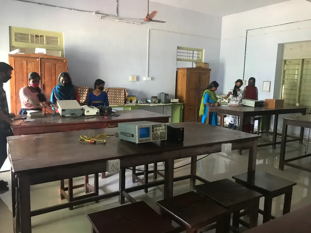 Sree Narayana College, Sivagiri: campus photo 2