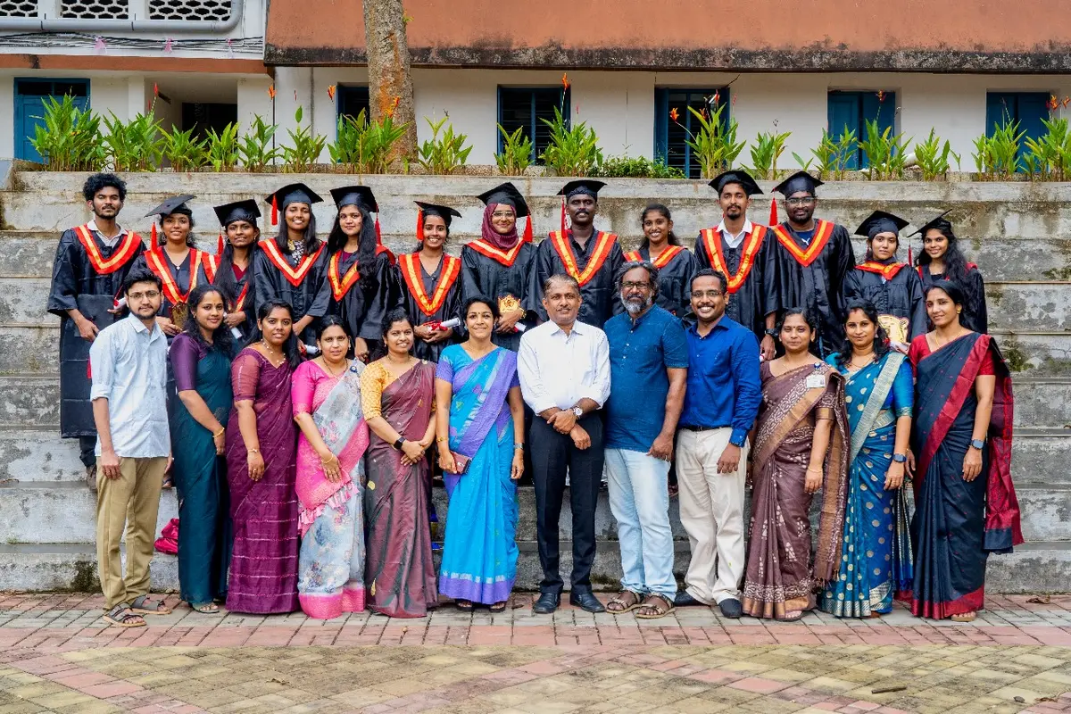 Sree Sankara Vidyapeetom. College, Valayanchirangara P.O., Perumbavoor: campus photo 2