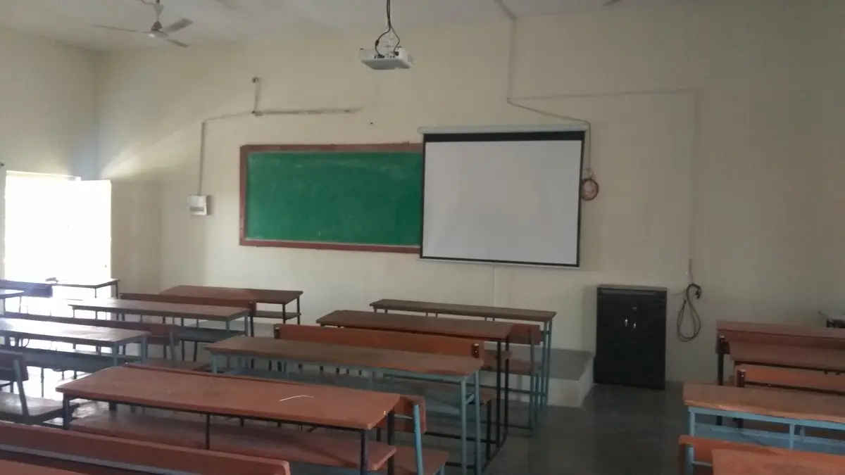 Sri Indu Institute of Engineering and Technology: campus photo 6