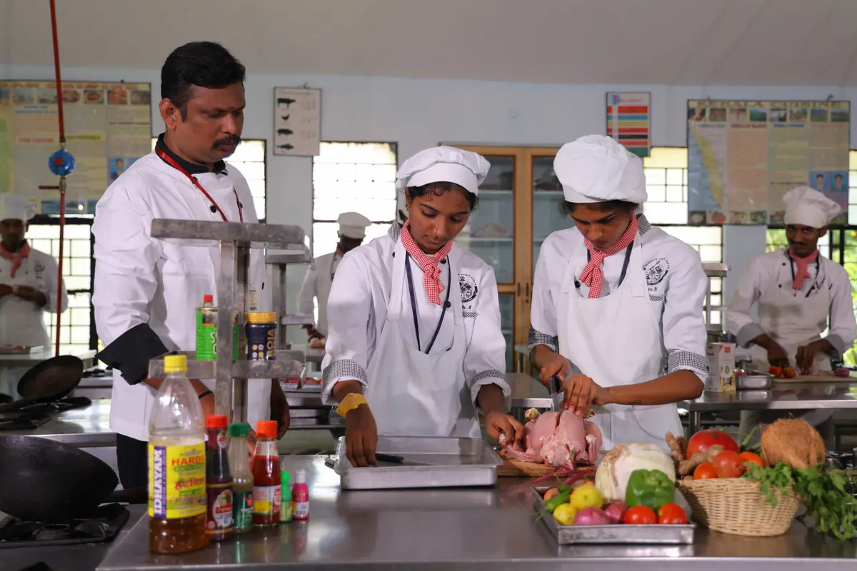 Sri Kaliswari College: campus photo 2