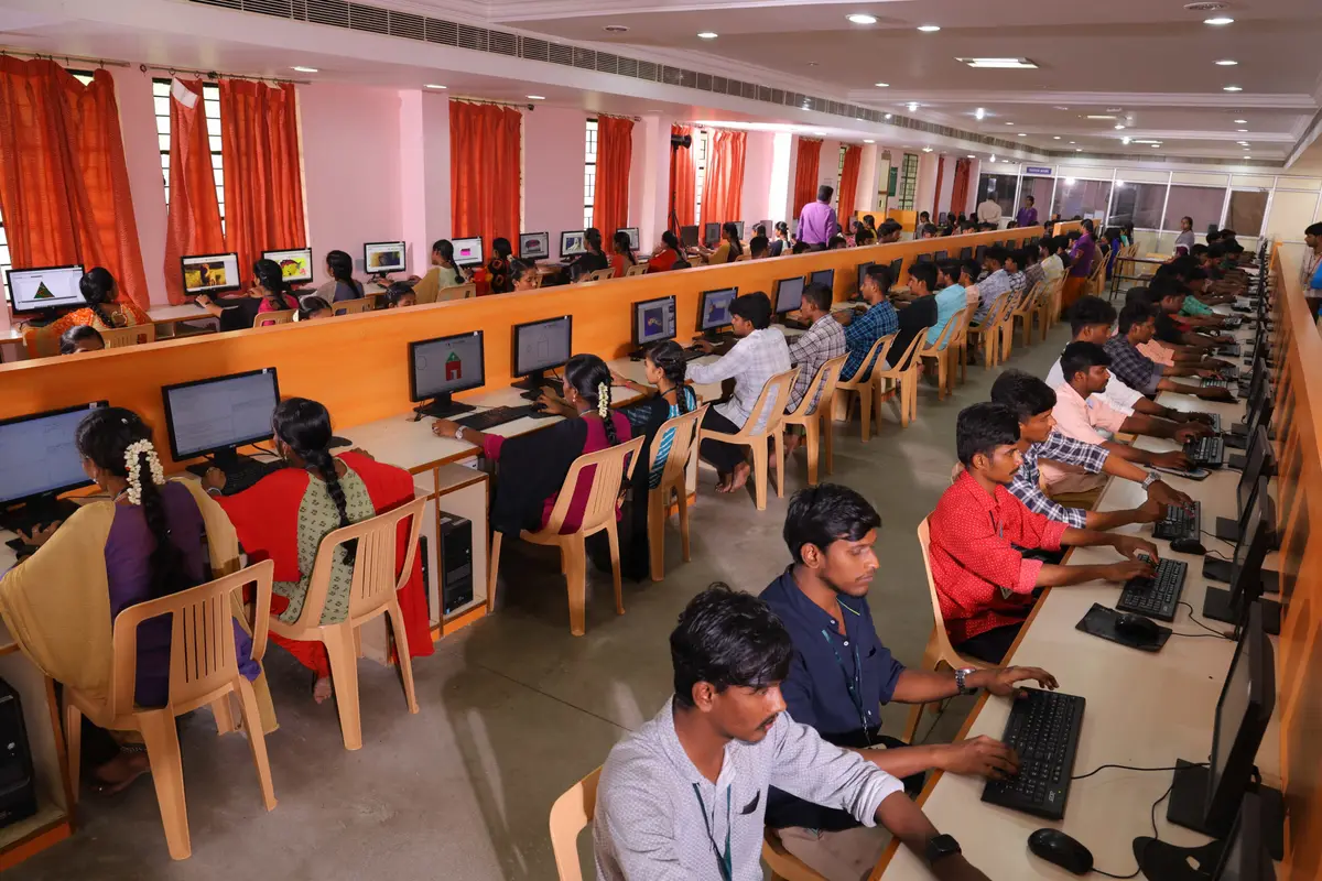 Sri Kaliswari College: campus photo 3