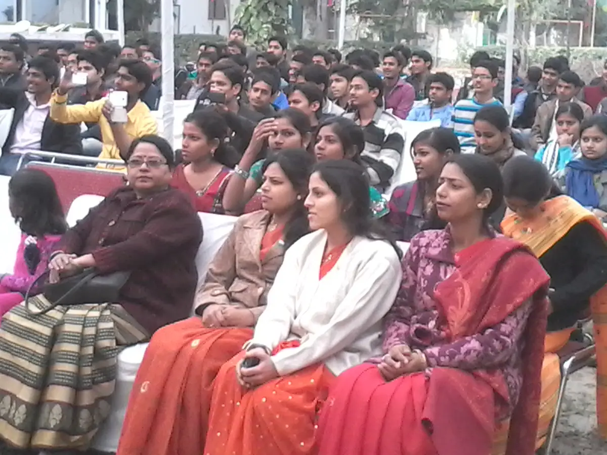 Sri Ram College of Comerse & Education: campus photo 1