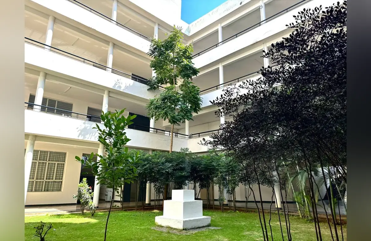 Sri Siddhartha Institute of Medical Sciences and Research Centre: campus photo 6