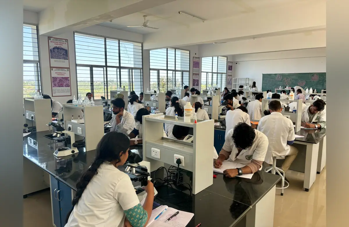 Sri Siddhartha Institute of Medical Sciences and Research Centre: campus photo 3