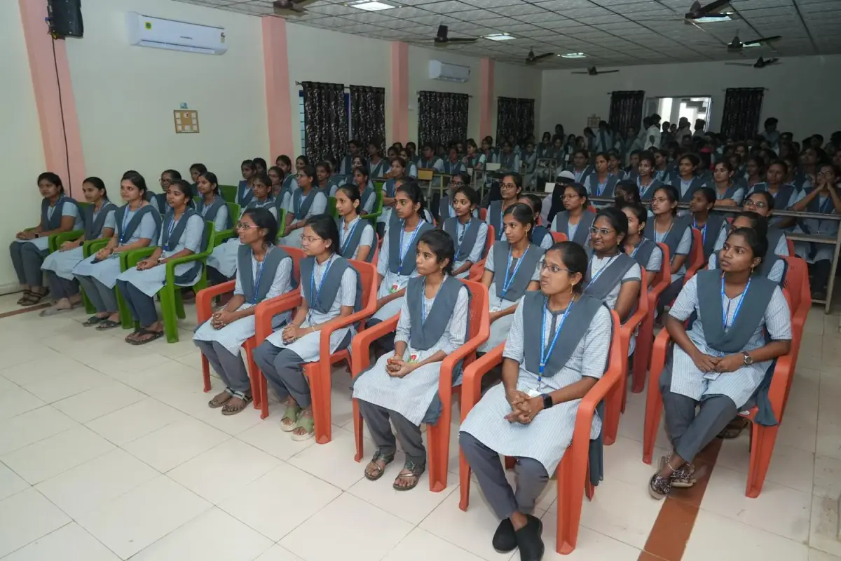 Sri Vasavi Institute of Pharmaceutical Sciences: campus photo 5