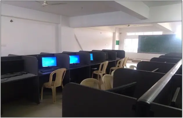 Sri Venkateshwara First Grade College: campus photo 2