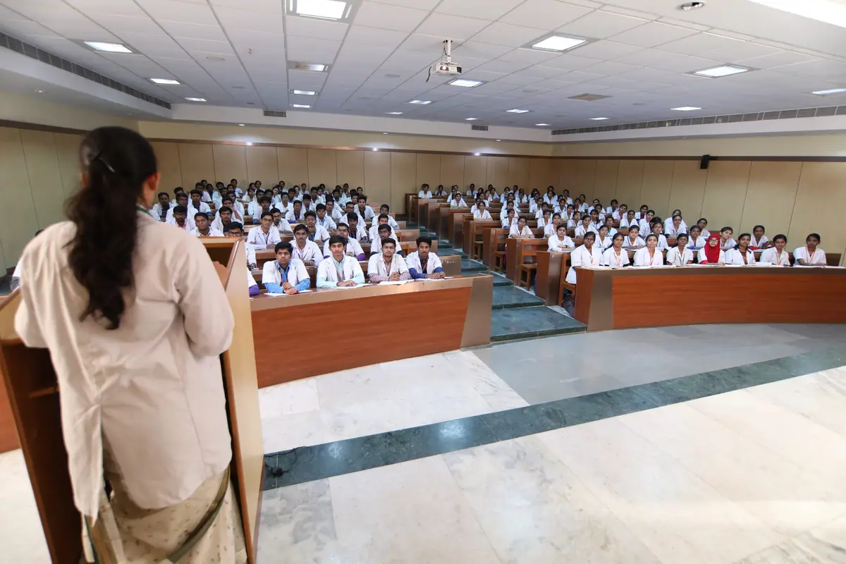 Sri Venkateshwaraa Medical College Hospital and Research Centre: campus photo 3