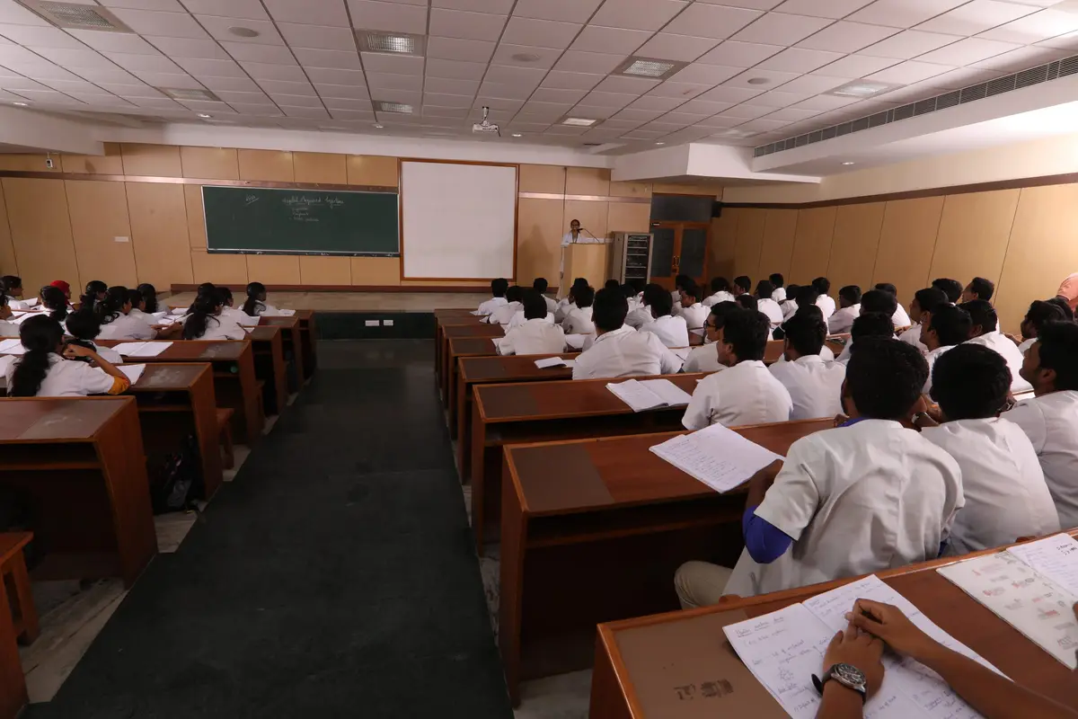 Sri Venkateshwaraa Medical College Hospital and Research Centre: campus photo 6