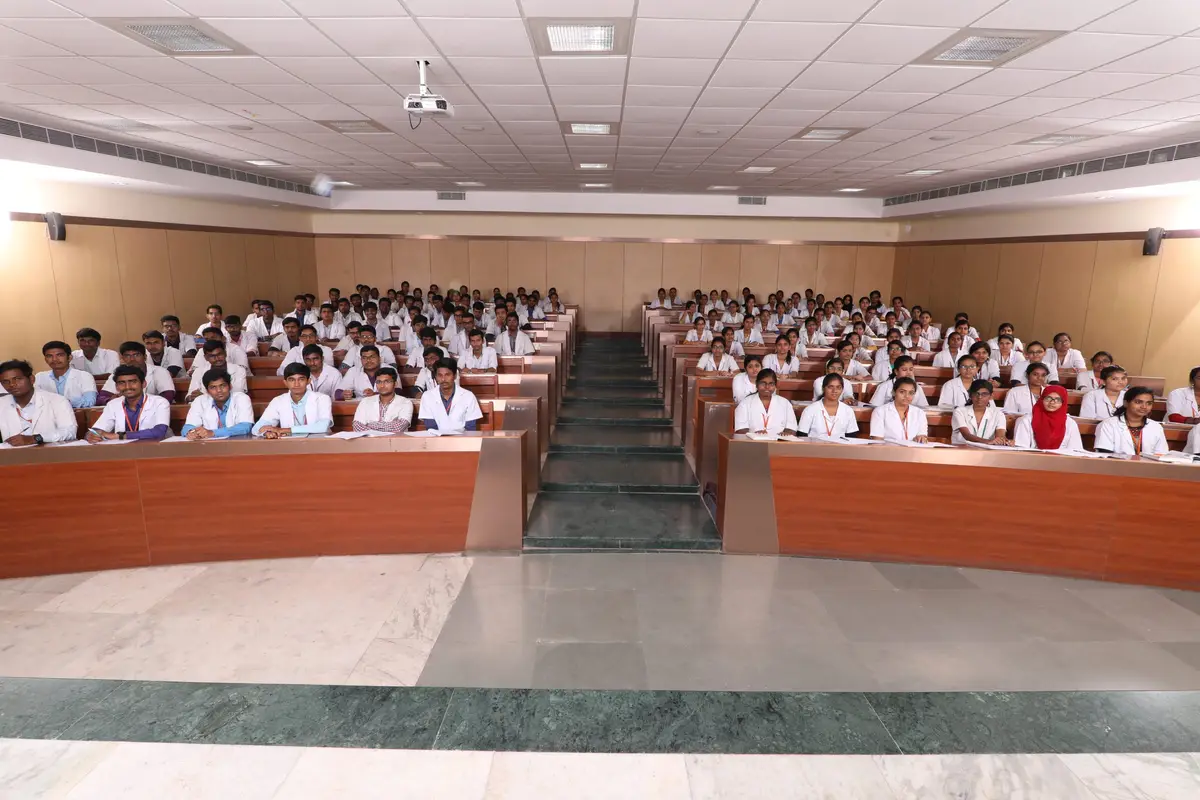 Sri Venkateshwaraa Medical College Hospital and Research Centre: campus photo 4