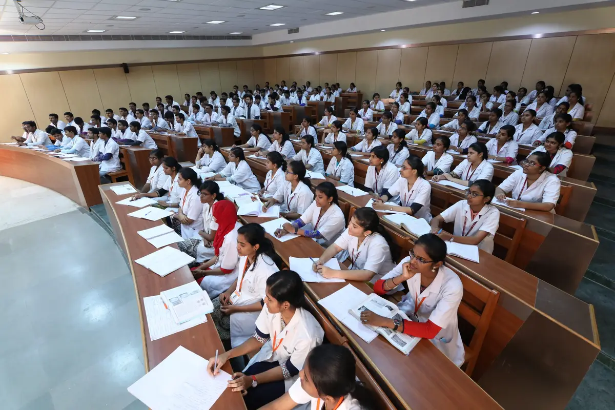 Sri Venkateshwaraa Medical College Hospital and Research Centre: campus photo 2