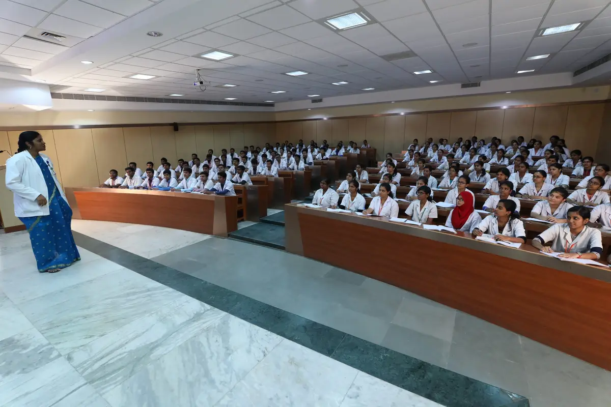Sri Venkateshwaraa Medical College Hospital and Research Centre: campus photo 1