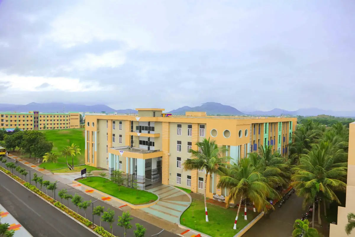 Srinivasan Nursing College: campus photo 5