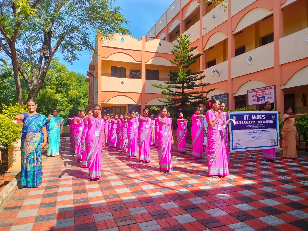 St.Annes College of Education for Women: campus photo 4