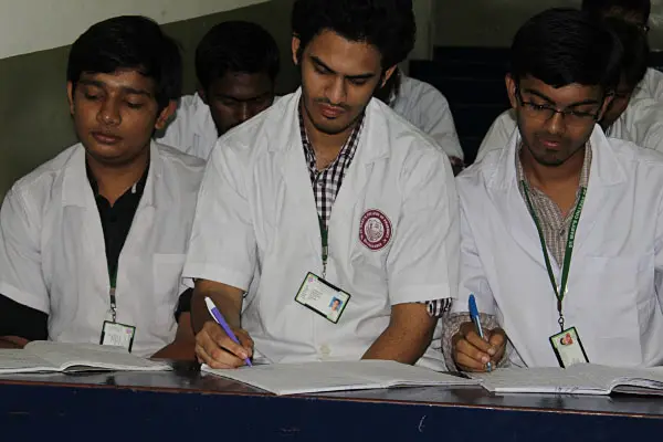 St. Mary's College of Pharmacy: campus photo 3