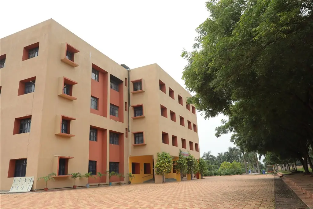 St. Vincent Pallotti College of Engineering and Technology (SVPCET): campus photo 3