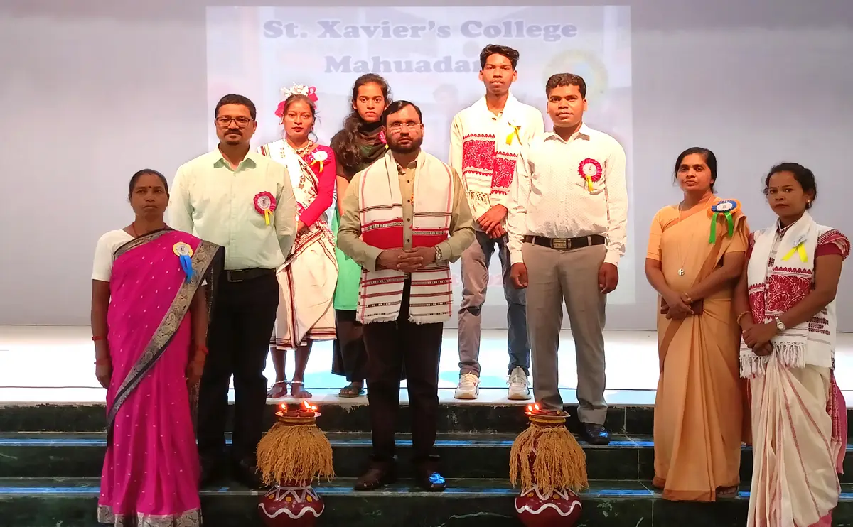 St.Xavier's College, Mahuadand: campus photo 3